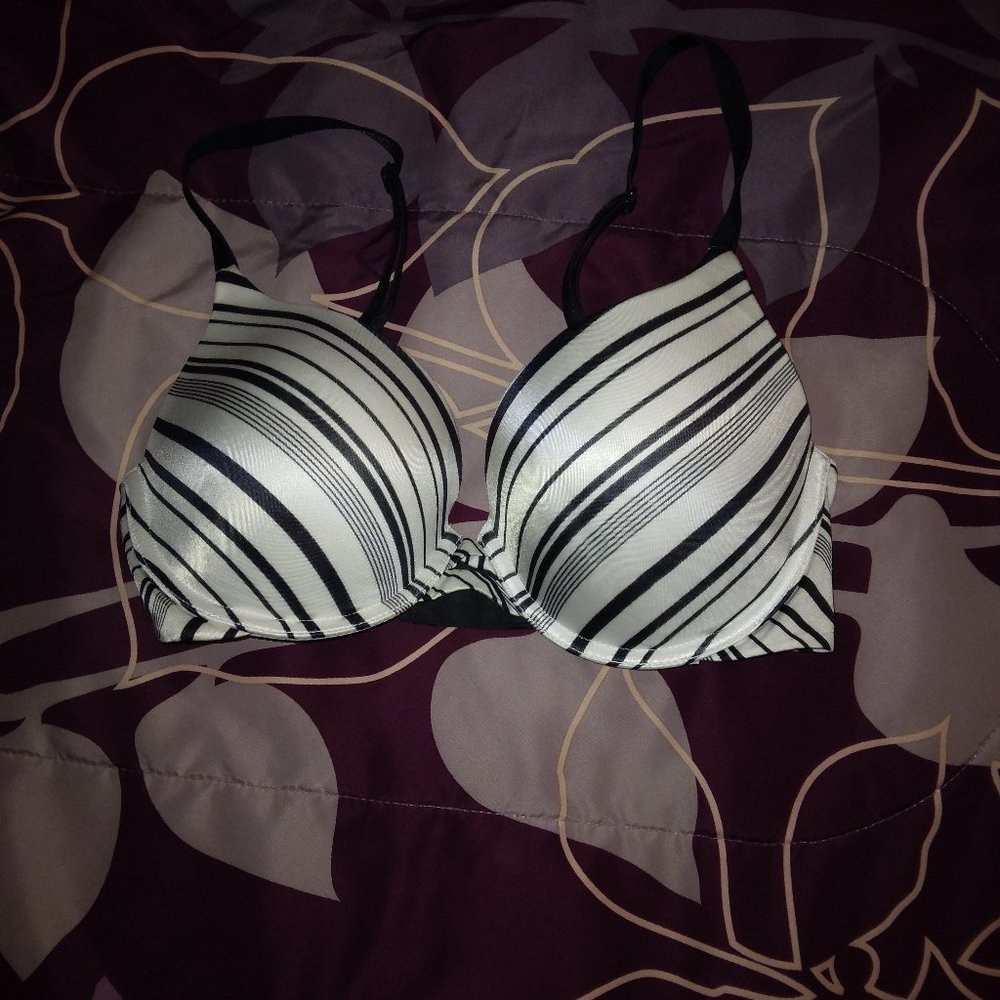 Victoria's secret bra